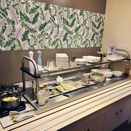 Ibis Clermont Ferrand Sud Herbet Экстерьер фото