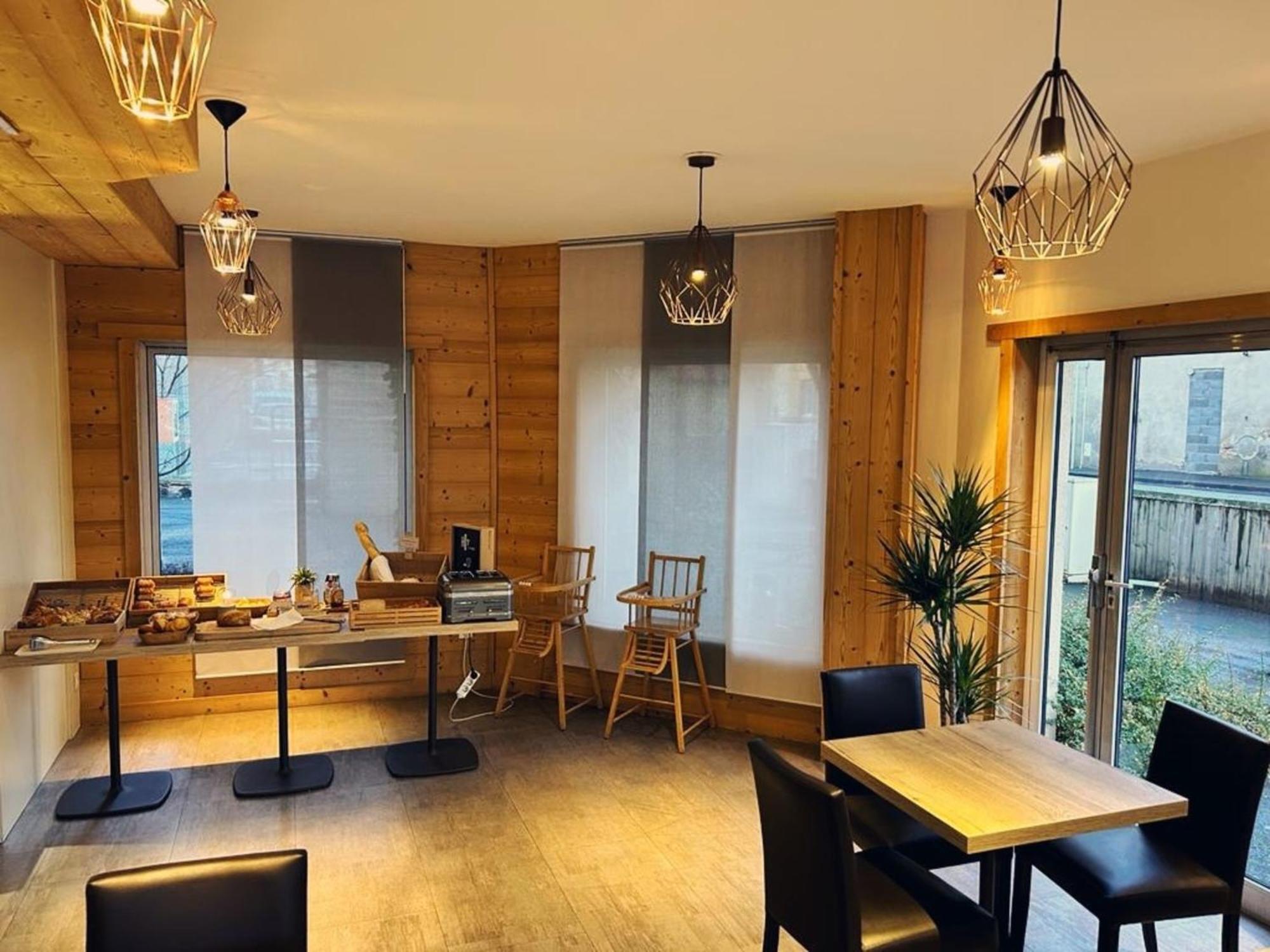 Ibis Clermont Ferrand Sud Herbet Экстерьер фото