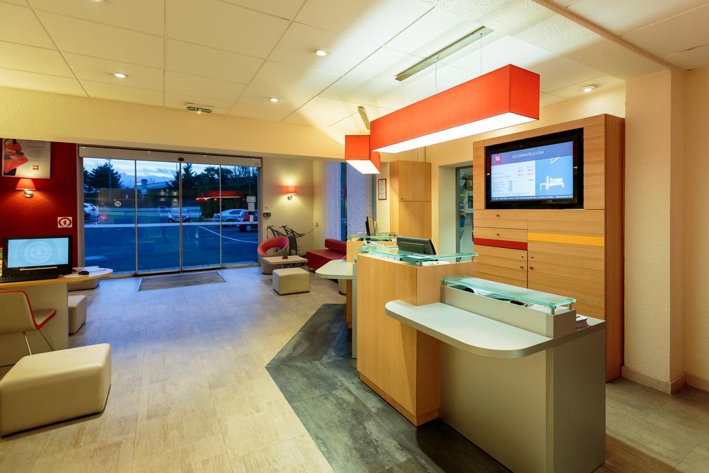 Ibis Clermont Ferrand Sud Herbet Экстерьер фото