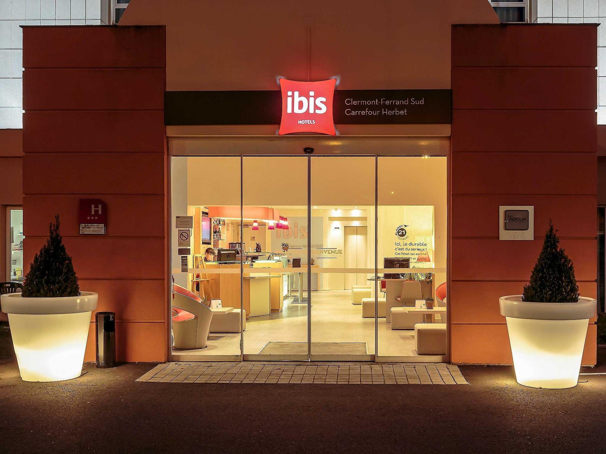 Ibis Clermont Ferrand Sud Herbet Экстерьер фото