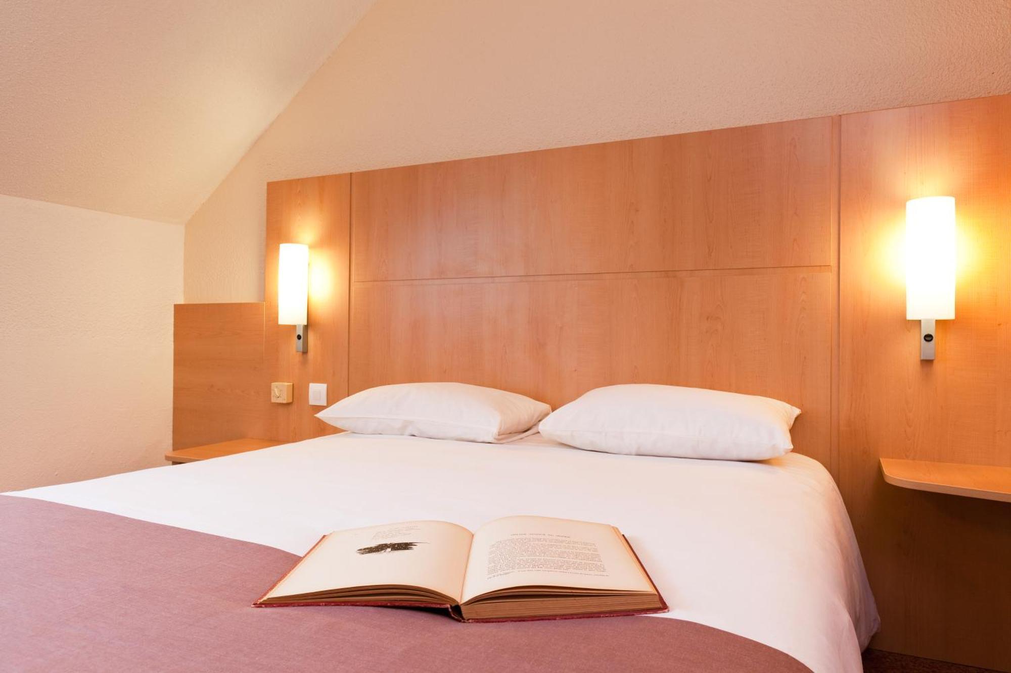 Ibis Clermont Ferrand Sud Herbet Экстерьер фото