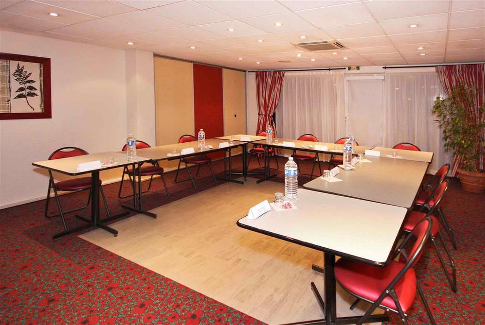 Ibis Clermont Ferrand Sud Herbet Удобства фото